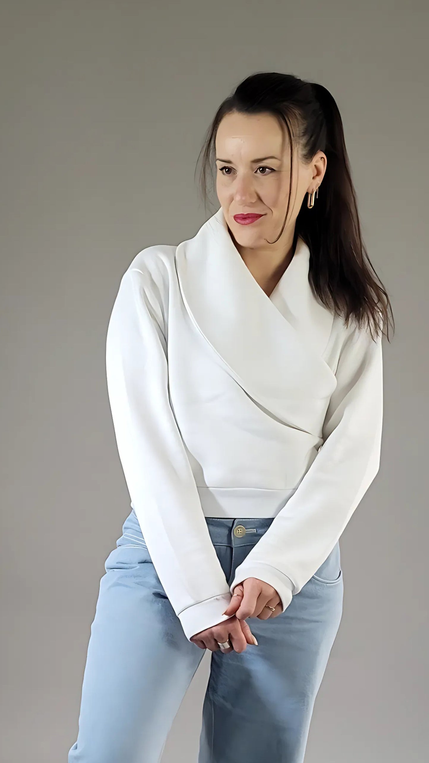 Schnittmuster Damenpullover mit Kragen V-Ausschnitt, Beamerdateien mit Ebenen