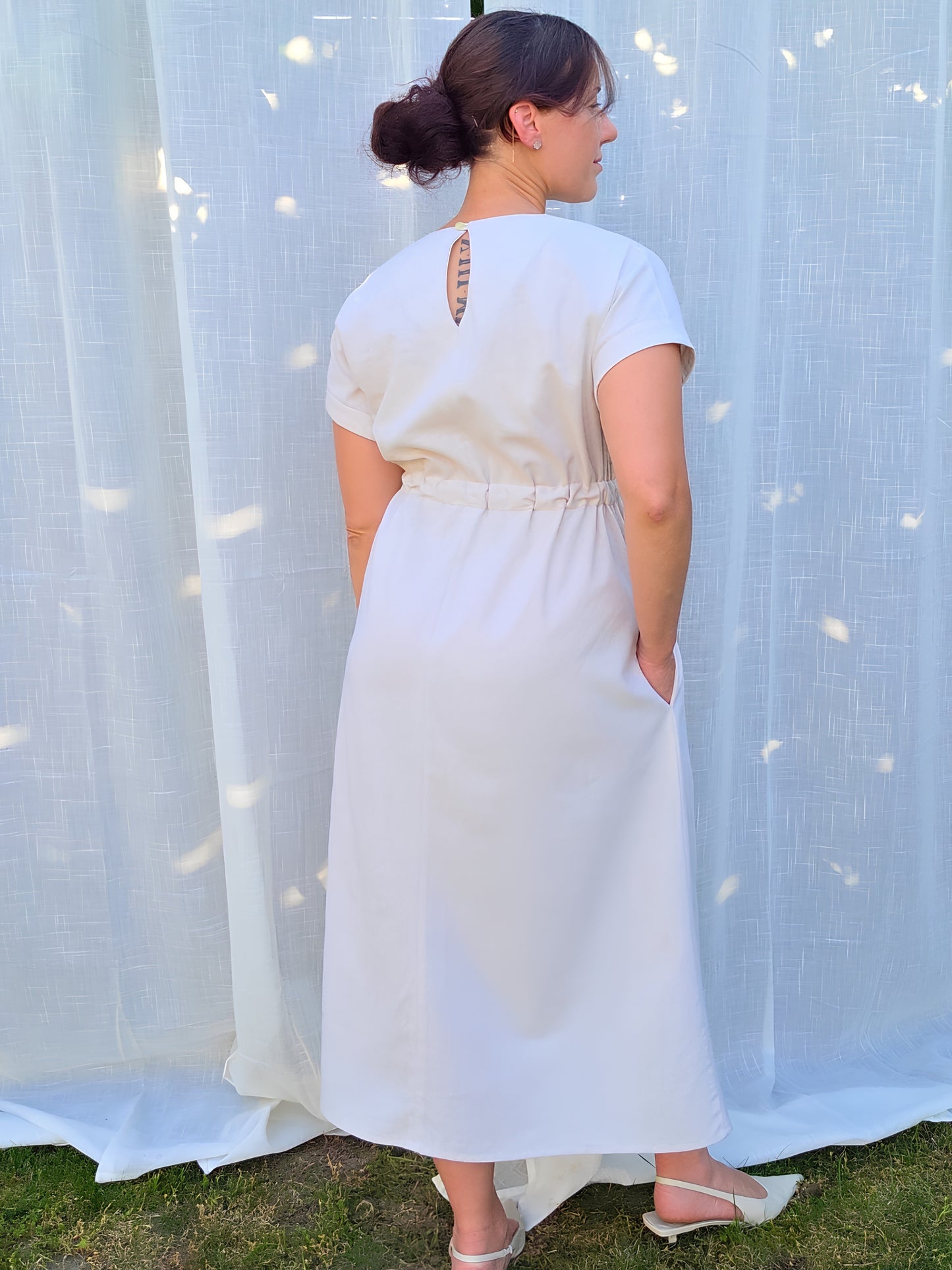 Maxikleid Schnittmuster PDF – Kleid mit V-Ausschnitt, Taschen & Schlitz | Größen 34–50