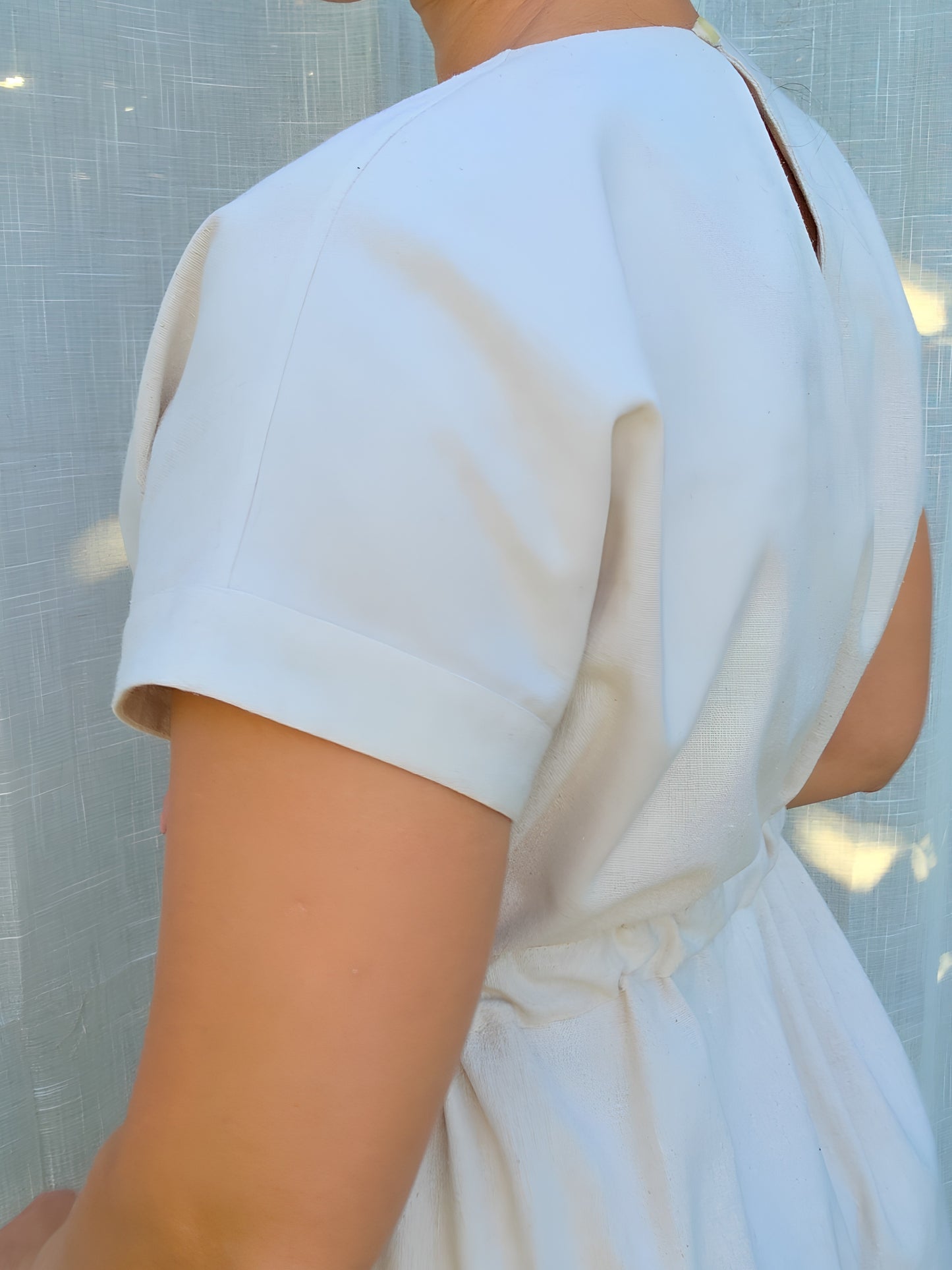 Maxikleid Schnittmuster PDF – Kleid mit V-Ausschnitt, Taschen & Schlitz | Größen 34–50